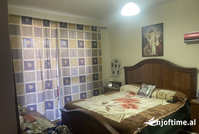 Shtepi ne shitje 2+1 ne Tirane - 160,000 Euro