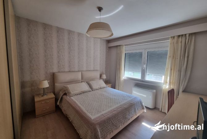 Shtepi me qera 2+1 ne Tirane - 800 Euro