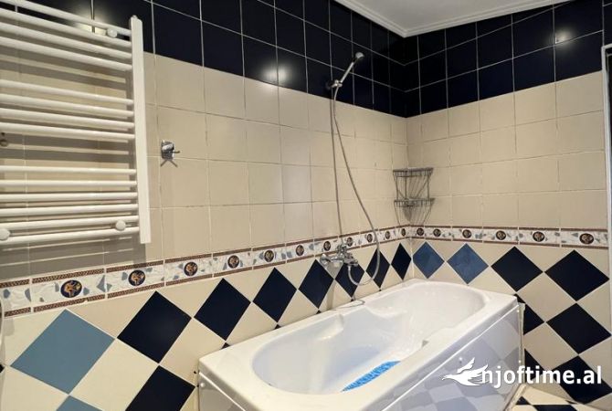 Shtepi ne shitje 2+1 ne Tirane - 170,000 Euro