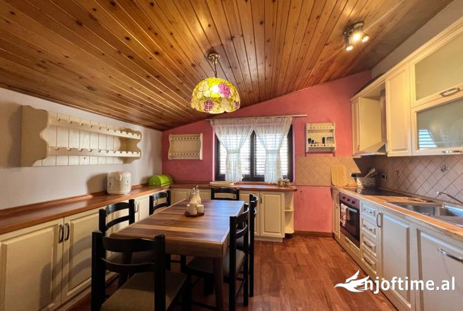 Shtepi ne shitje 2+1 ne Tirane - 170,000 Euro