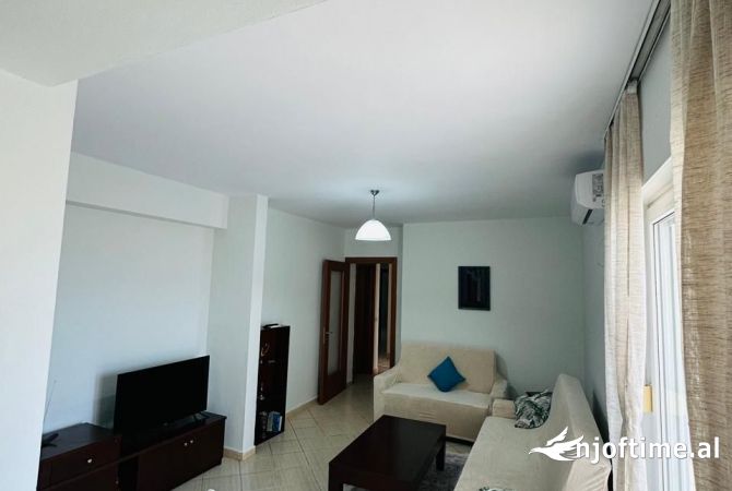 Shtepi me qera 1+1 ne Tirane - 550 Euro