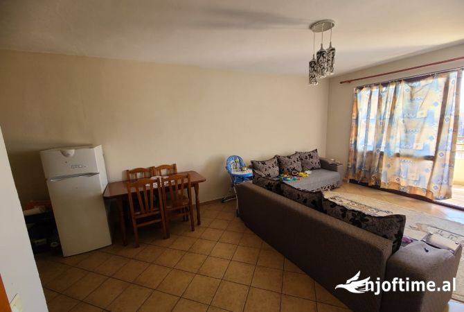 Shtepi me qera 1+1 ne Tirane - 400 Euro