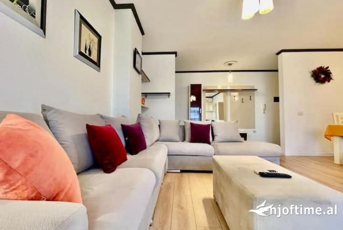 Shtepi me qera 1+1 ne Tirane - 700 Euro