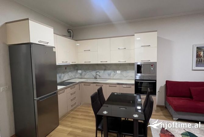 Shtepi me qera 2+1 ne Tirane - 600 Euro