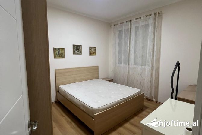 Shtepi me qera 2+1 ne Tirane - 600 Euro