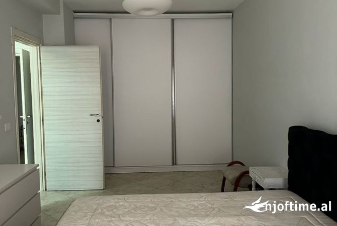 Shtepi me qera 1+1 ne Tirane - 380 Euro