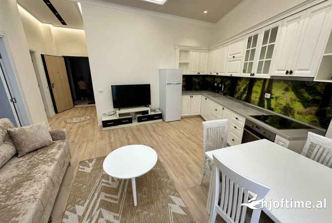Shtepi me qera 2+1 ne Tirane - 600 Euro