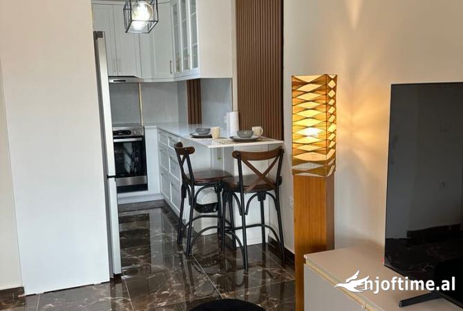 Shtepi me qera 1+1 ne Tirane - 750 Euro