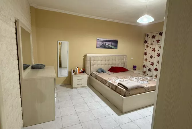 Shtepi me qera Apartament ne Tirane, 1+1, Mobilimi E mobiluar, Pagesa 500  Euro.