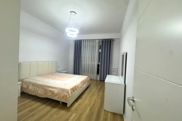 Shtepi me qera Apartament ne Tirane, 1+1, Mobilimi E mobiluar, Pagesa 60,000  Leke.