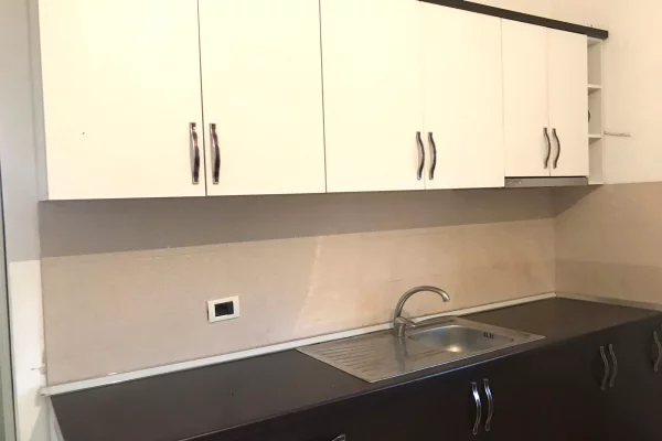 House for Rent 1+1 in Tirana - 35,000 Leke