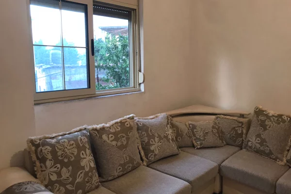 House for Rent 1+1 in Tirana - 35,000 Leke