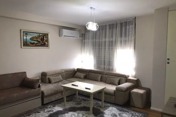 Shtepi me qera 1+1 ne Tirane - 530 Euro