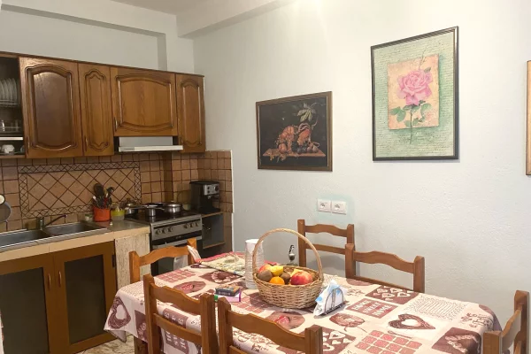 Villa di lusso in affitto a Tirana 2+1, Arredato