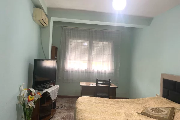 Villa di lusso in affitto a Tirana 2+1, Arredato