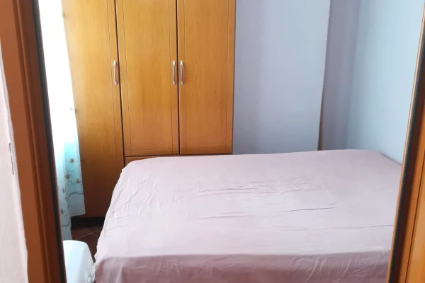 Shtepi me qera Garsoniere ne Tirane - 20,000 Leke