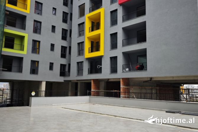 Shtepi ne shitje Apartament ne Tirane, 1+1, Mobilimi Bosh, pa mobiluar, Pagesa 80,000  Euro.