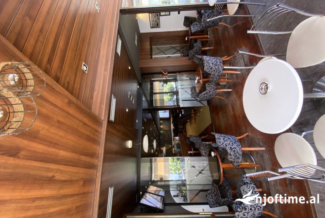 Ambient biznesi me qera 1+1 ne Durres - 2,500 Euro