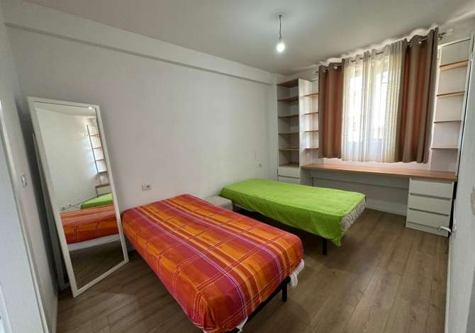 Shtepi me qera Apartament ne Tirane, 2+1, Mobilimi E mobiluar, Pagesa 400  Euro.
