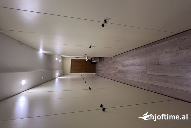 Shtepi ne shitje Apartament ne Tirane, 2+1, Mobilimi E mobiluar, Pagesa 300,000  Euro.