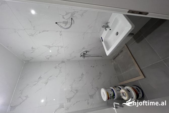 Shtepi me qera Apartament ne Tirane, 1+1, Mobilimi E mobiluar, Pagesa 550  Euro.