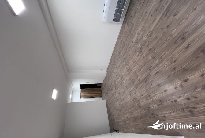 Shtepi me qera 2+1 ne Tirane - 1,000 Euro