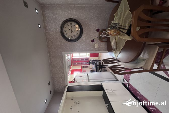 Shtepi me qera Apartament ne Tirane, 2+1, Mobilimi E mobiluar, Pagesa 600  Euro.