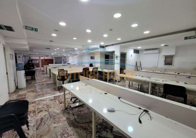 Ambient biznesi me qera 3+1 ne Tirane - 2,500 Euro