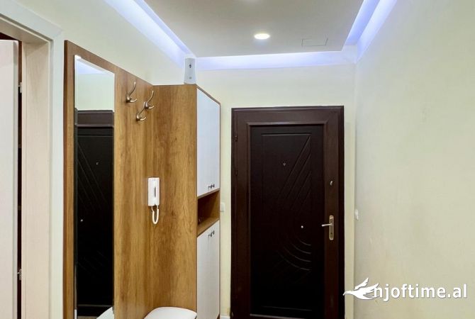 Shtepi me qera Apartament ne Tirane, 1+1, Mobilimi E mobiluar, Pagesa 450  Euro.