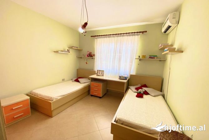 Shtepi me qera 2+1 ne Tirane - 650 Euro