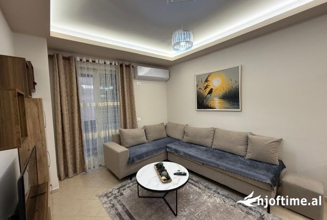 Shtepi me qera 2+1 ne Tirane - 450 Euro