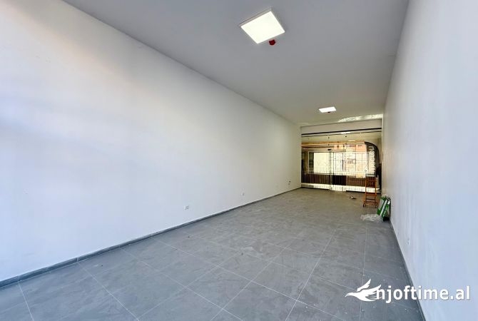 Ambient biznesi me qera 1+1 ne Tirane - 1,400 Euro