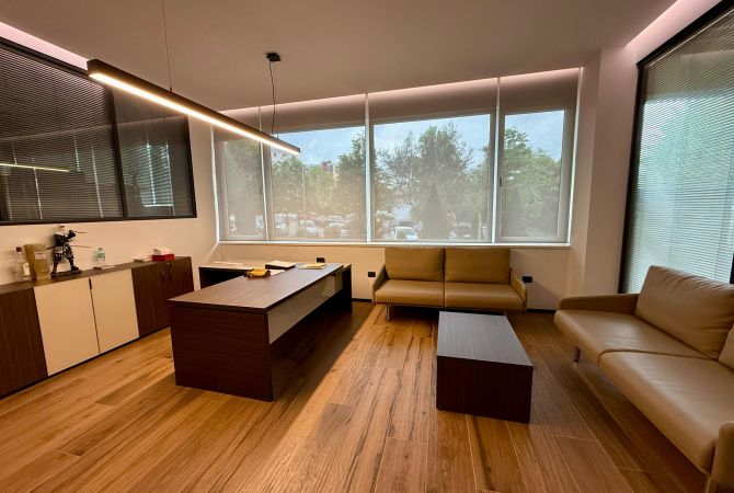 Ambient biznesi me qera 3+1 ne Tirane - 1,400 Euro