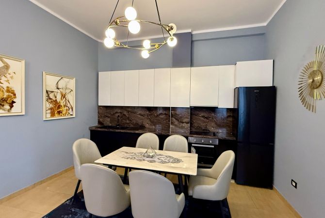 Shtepi ne shitje Apartament ne Tirane, 1+1, Mobilimi E mobiluar, Pagesa 87,000  Euro.