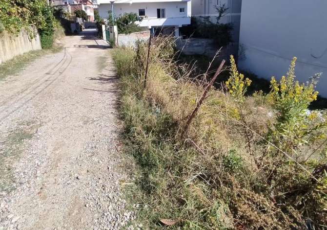 Truall ose Toke ne Tirane - 36,000 Euro