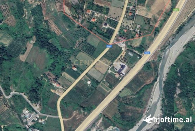 Truall ose Toke ne Tirane - 195,500 Euro