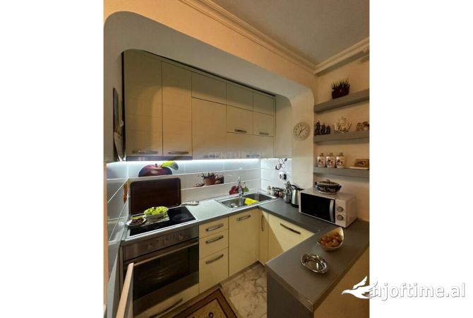 Shtepi ne shitje 1+1 ne Tirane - 105,000 Euro