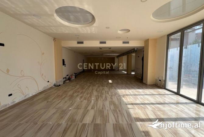 Ambient biznesi ne shitje 1+1 ne Tirane - 255,000 Euro