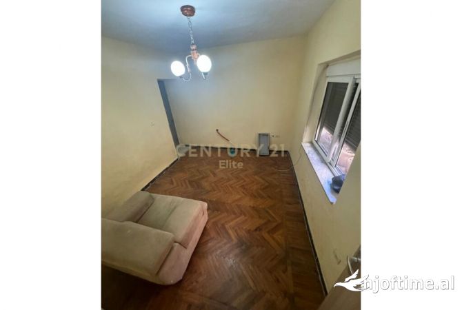 Shtepi ne shitje 1+1 ne Tirane - 109,000 Euro