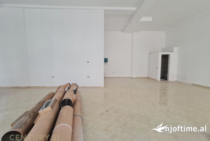 Ambient biznesi ne shitje 1+1 ne Tirane - 155,000 Euro