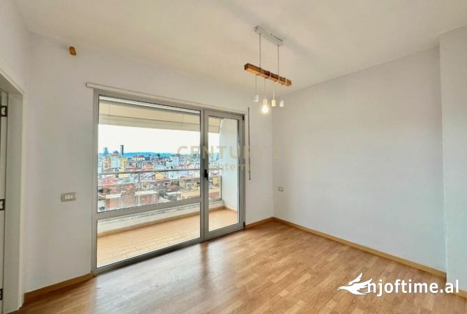 Shtepi ne shitje 3+1 ne Tirane - 265,000 Euro