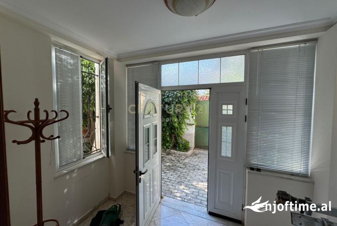 Shtepi ne shitje 2+1 ne Tirane - 310,000 Euro