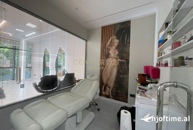 Ambient biznesi me qera 1+1 ne Tirane - 1,350 Euro