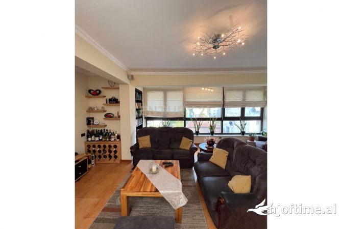 Shtepi ne shitje 3+1 ne Tirane - 287,000 Euro