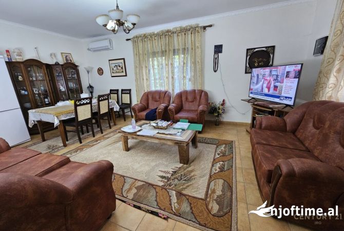 Shtepi ne shitje 2+1 ne Tirane - 320,000 Euro