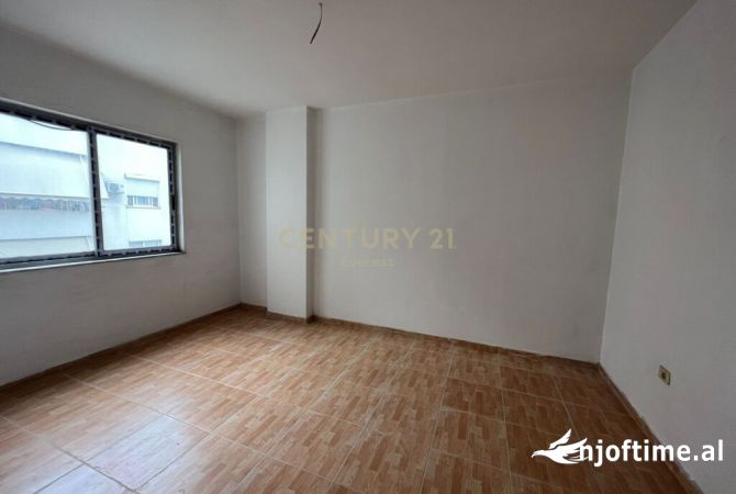 Shtepi ne shitje 3+1 ne Tirane - 193,000 Euro