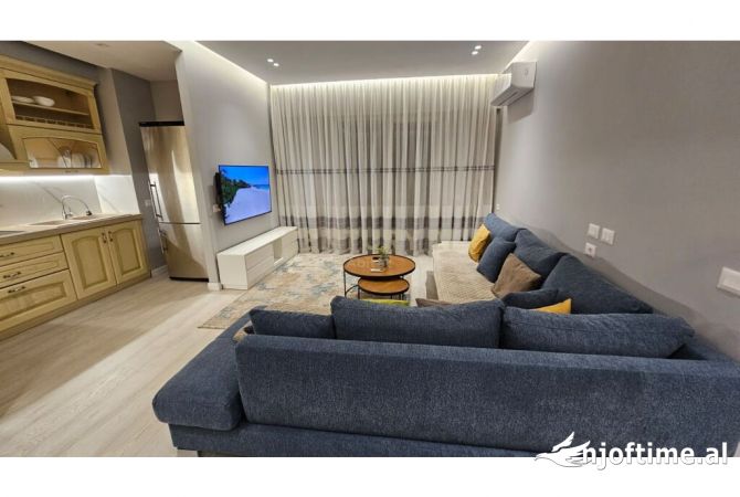 Shtepi ne shitje 2+1 ne Tirane - 270,000 Euro