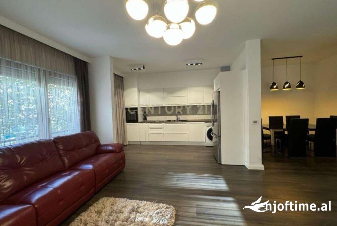 Shtepi ne shitje 2+1 ne Tirane - 450,000 Euro