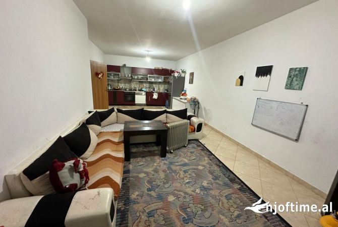 Shtepi ne shitje 2+1 ne Tirane - 130,000 Euro