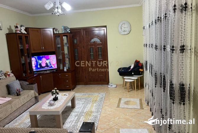 Shtepi ne shitje 2+1 ne Tirane - 100,000 Euro